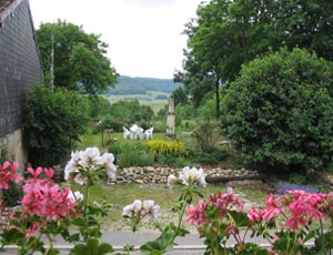 Insight into the garden and the "vallée de  l'Aire"