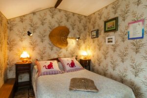 DM Grandpre suite cour chambre 2